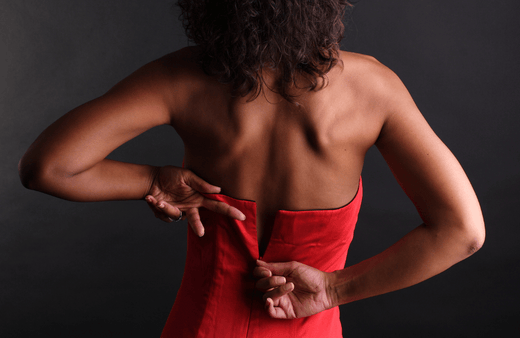 jurk dragen met boob tape