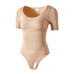 Korrigierender Nahtloser Body mit Kurzen Ärmeln und String